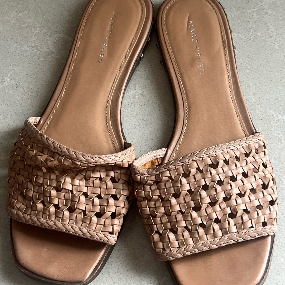 Marc Fisher nude sandals